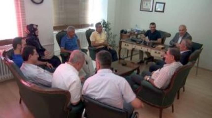 Ak Parti Malatya İl Teşkilatı, Eski Milletvekili İhsan Koca&rsquo;yı Ziyaret Etti