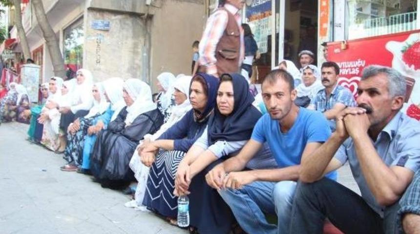 Şırnak'ta '&ouml;zerklik' A&ccedil;ıklaması Operasyonu: 3 G&ouml;zaltı (2)