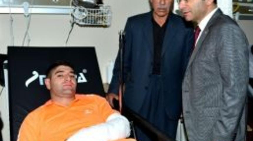 Vali Aksoy, Yaralı Korucu Ve Askerleri Ziyaret Etti