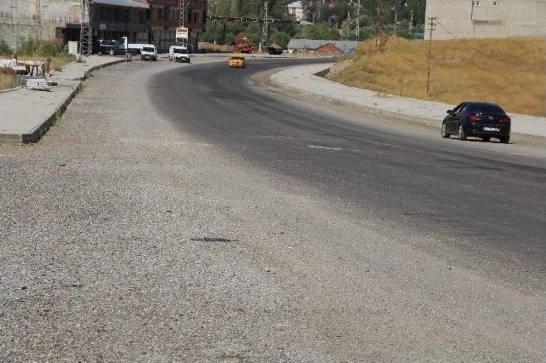 Yeni Hastanenin &Ouml;n&uuml;ne Trafik İşareti Konulması İsteği