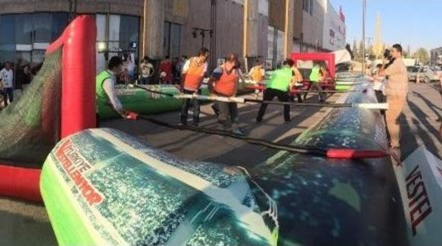 Piazza&rsquo;da Canlı Langırt Nefes Kesti