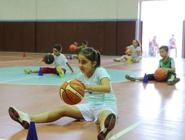 Haliliye&rsquo;de Sporcuların Eğitimlerine B&uuml;y&uuml;k &Ouml;nem Veriliyor 1