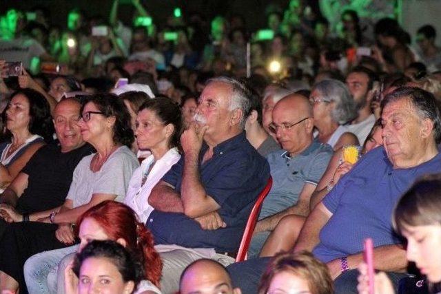 Aşk Şarkılarının Dünyaca Ünlü İsmi Buika Çanakkale’de Konser Verdi