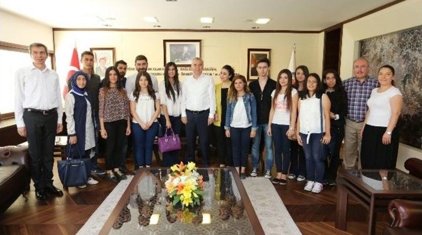 Eğitimci Gen&ccedil;lerden Başkan Zolan&rsquo;a Ziyaret