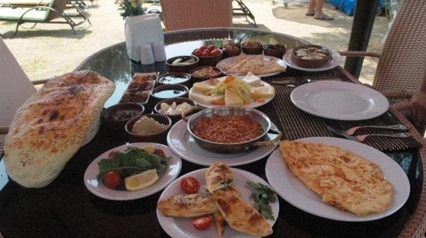 Kafkas Kahvaltısı Şifa Dağıtıyor