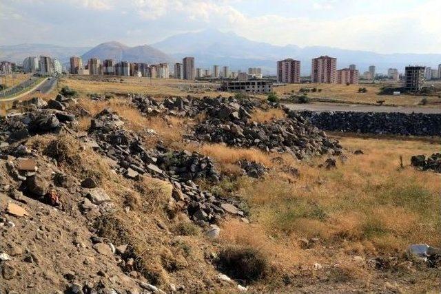 Melikgazi Belediye Başkanı Memduh Büyükkılıç: 1