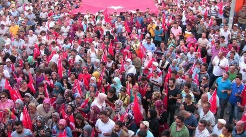 Beypazarı'nda T&uuml;rk Bayrağı Eşliğinde Ter&ouml;re Lanet Y&uuml;r&uuml;y&uuml;ş&uuml;