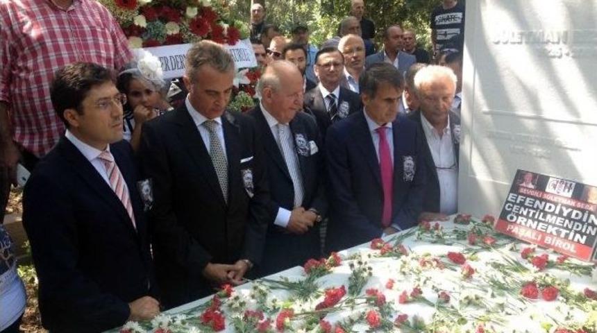 S&uuml;leyman Seba Kabri Başında Anıldı