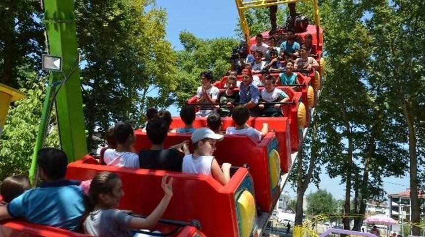 Kuran-ı Kerim &Ouml;ğrendiler, Lunaparkta Eğlendiler