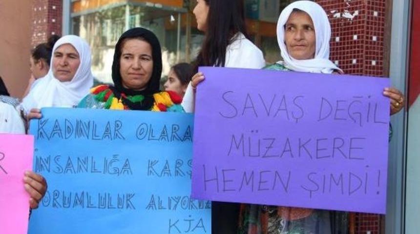 Şırnaklı Kadınlardan &lsquo;Savaşa Hayır, Barış Hemen Şimdi&rsquo; Eylemi