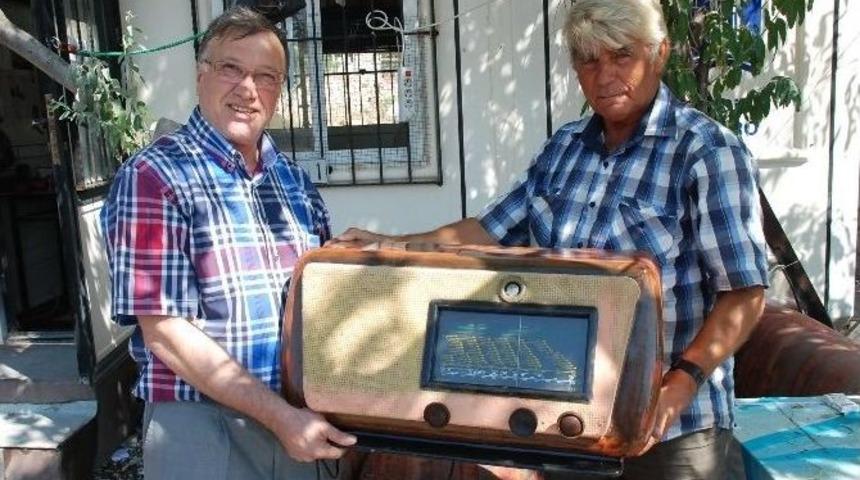 Didimli Muhtardan Didim Esnaf Odasına Anlamlı Hediye