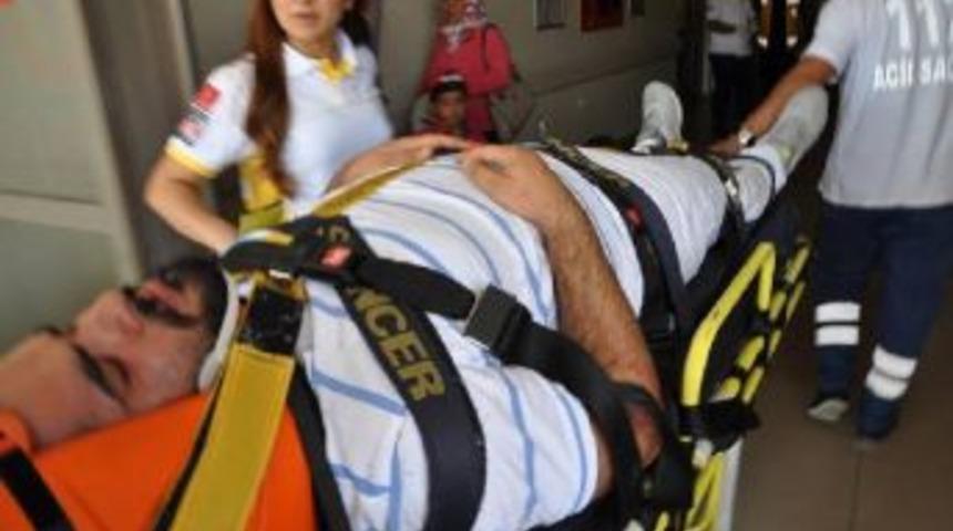 Besni&rsquo;De Otomobil Devrildi, S&uuml;r&uuml;c&uuml; Yaralandı