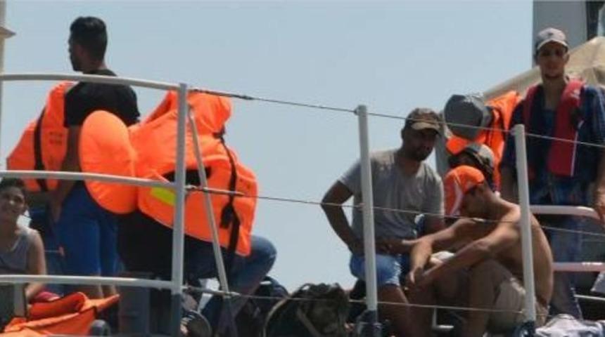 Ayvalık'ta 400 Ka&ccedil;ak Yakalandı