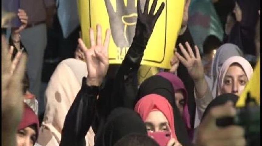 Sara&ccedil;hane Parkı'nda Rabia Eylemi...