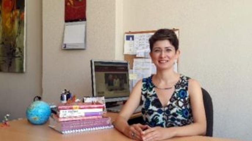 Ad&uuml;&rsquo;l&uuml; Dost&rsquo;un Makalesi Uluslararası Araştırma El Kitabında Yayımlandı