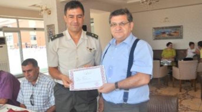 Yenişehir İl&ccedil;e Jandarma Komutanına Veda Yemeği