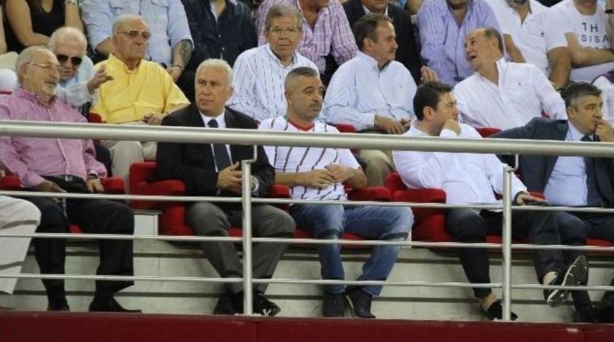 Karşıyaka Y&ouml;netimi&rsquo;nden &Ccedil;ok Sert Erdal Acar A&ccedil;ıklaması