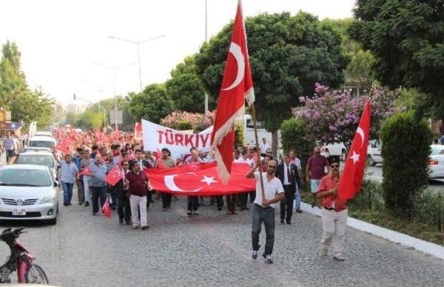 Bergama'da Terörü Protesto Yürüyüşü