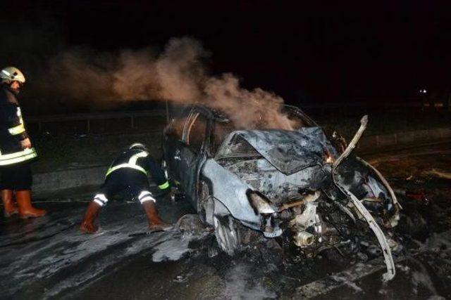 Takla Atarak Yanan Otomobilin Sürücüsü Ağır Yaralandı 1