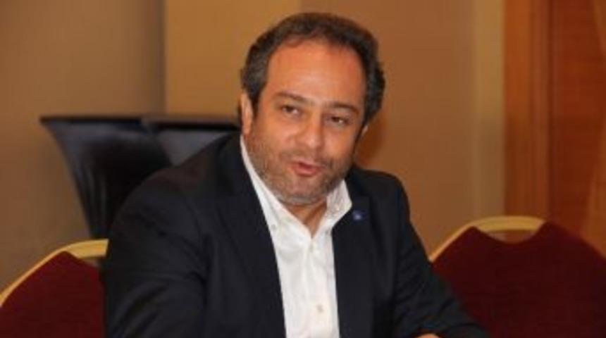 Medyatik Hekimlere İmza Şartı Geliyor