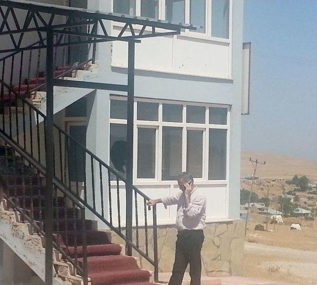 Pkk Kayak Merkezini Ateşe Verdi 1