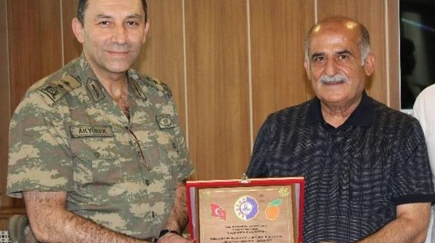 T&uuml;mgeneral Aky&uuml;rek&rsquo;den, Başkan Erko&ccedil;&rsquo;a Veda Ziyareti