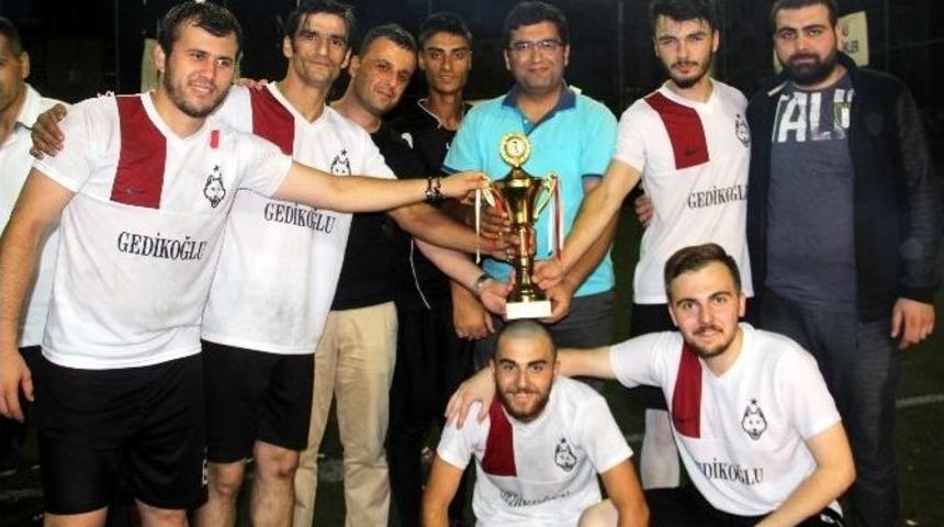Kaymakamlık Turnuvasının Şampiyonu Gedikoğlu Oldu