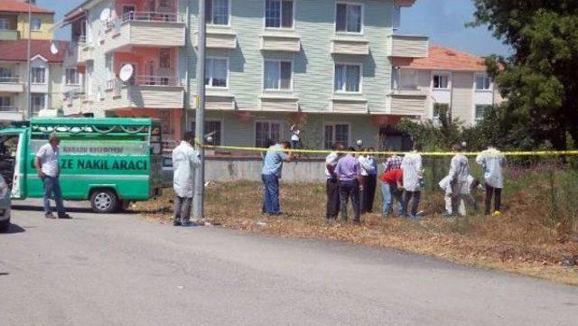 Adliyede Polisin Elinden Kaçan Şüpheli Açılan Ateşle Öldü