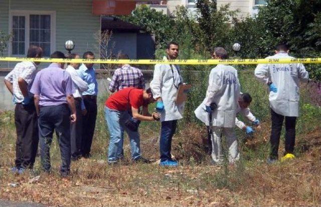 Adliyede Polisin Elinden Kaçan Şüpheli Açılan Ateşle Öldü