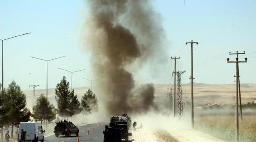 Batman'da Bomba Y&uuml;kl&uuml; Otomobili, Polis Havaya U&ccedil;urdu