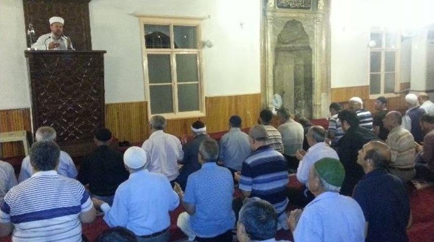 Ak Parti&rsquo;den Şehitler İ&ccedil;in Mevlit