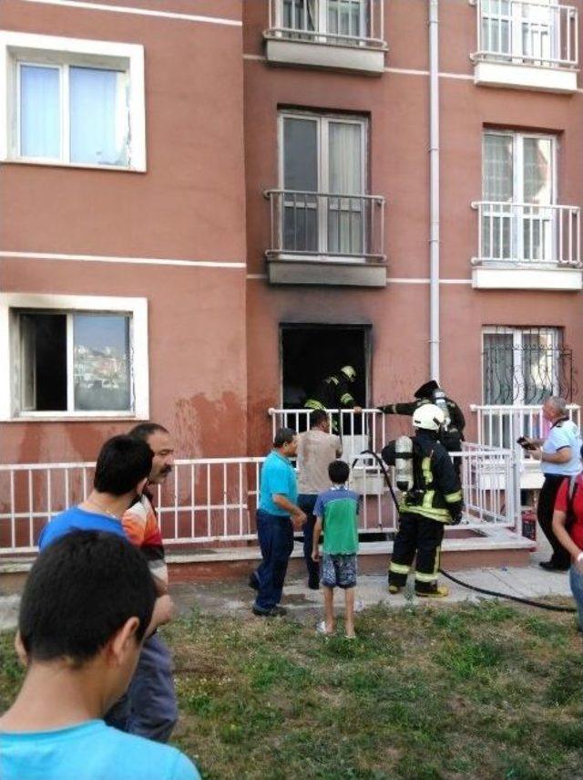 M&uuml;ltecilerin Kaldığı Evde Yangın &Ccedil;ıktı 1