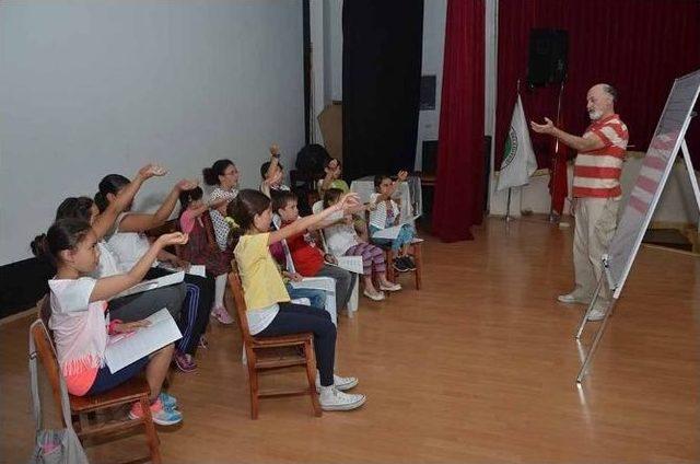 Fo&ccedil;a&rsquo;da Kurslara Yoğun İlgi 1