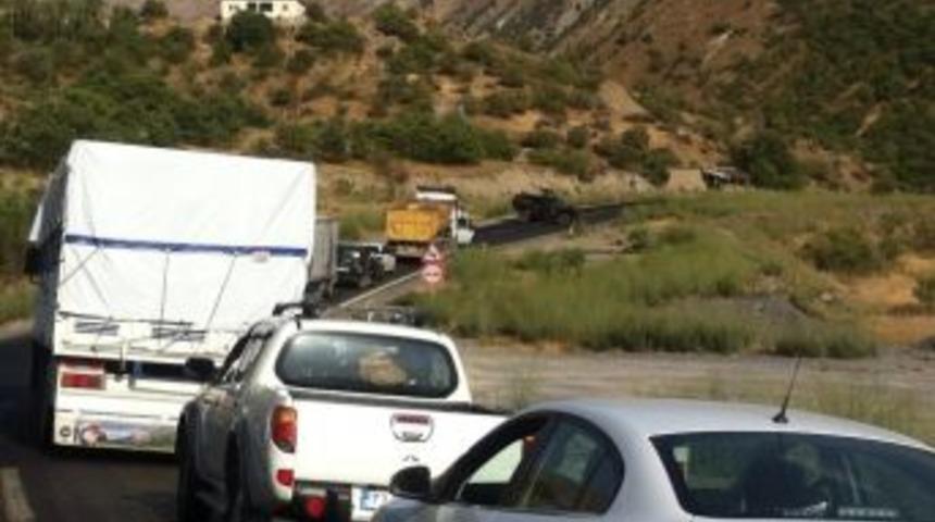 Hakkari-van Karayolu Ulaşıma A&ccedil;ıldı