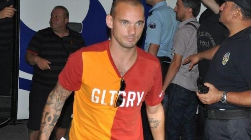 Galatasaray Kafilesi Sivas&rsquo;ta Coşkuyla Karşılandı