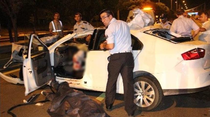 Aşırı Hız 3 Gencin Canına Mal Oldu