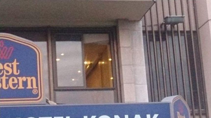 Yedinci Kattan Atlayarak İntihar Etti