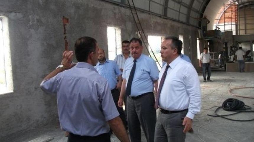 Vali Fidan Konuralp Kız Kur&rsquo;an Kursu İnşaatını Gezdi