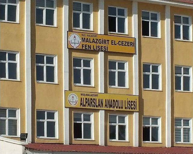 Şehit Binbaşı Kulaksız&rsquo;ın Adı Okula Verildi 1