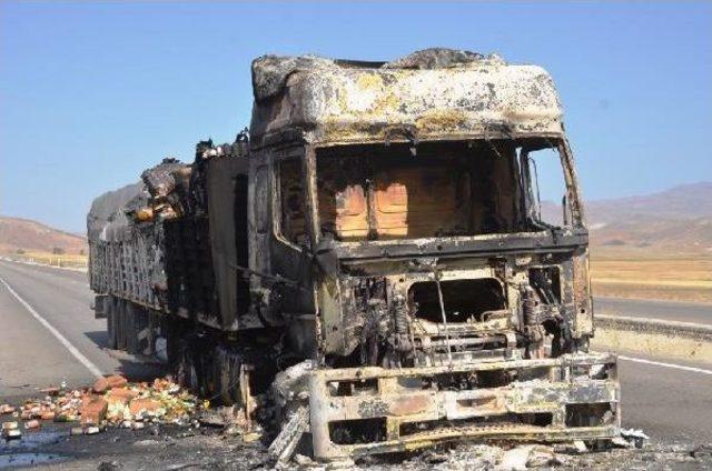 Pkk, Doğubayazıt- Ağrı Karayolunda Tır Yaktı