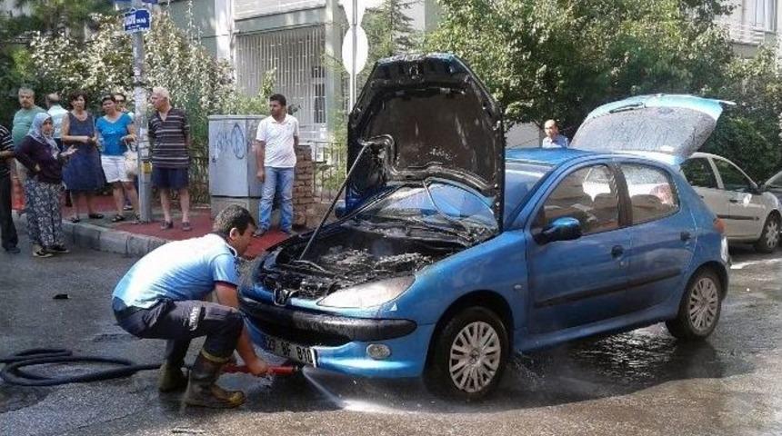 Seyir Halindeki Ara&ccedil; Alev Aldı