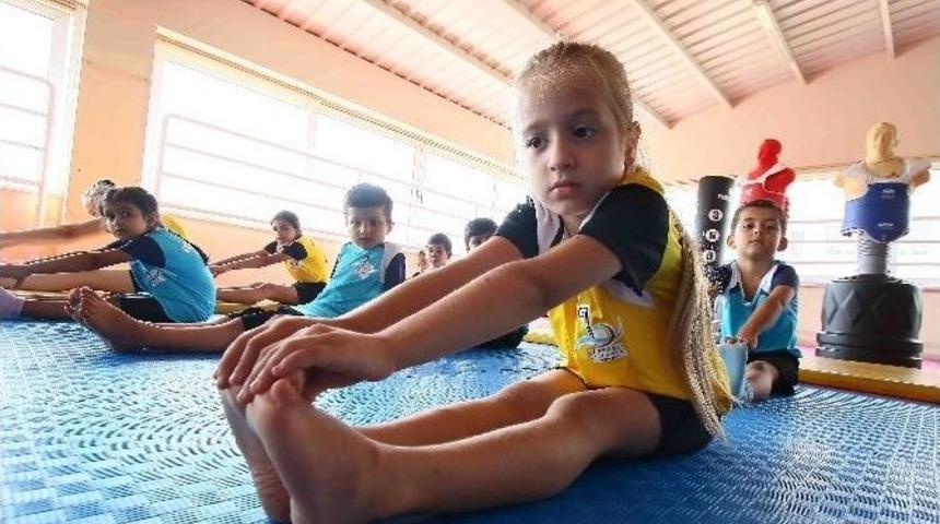 &Ccedil;ocuklar Hem Eğleniyor, Hemde Kendini Geliştiriyor