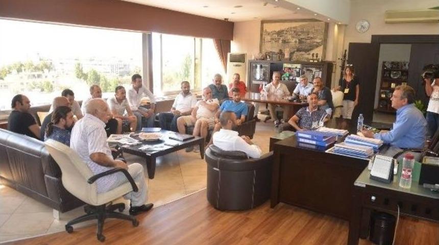 Kuşadası&rsquo;nda Eğlence Sekt&ouml;r&uuml; Sorunlarına &Ccedil;are Arıyor