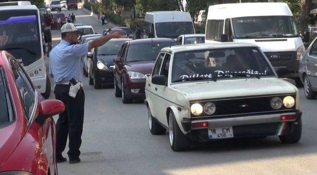 Trafik Ekiplerinden Sürücülere Emniyet Kemeri Uyarısı