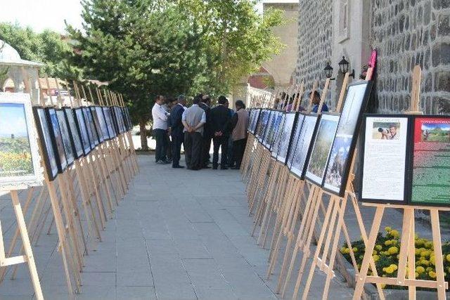 Kars’ta Fetih Fotoğraf Sergisi Açıldı