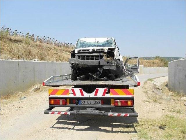 Ara&ccedil; K&ouml;pr&uuml;den U&ccedil;tu: 3 Yaralı 1