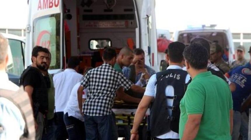 Bing&ouml;l'de Askeri Araca Bombalı Tuzak; 3 Şehit, 6 Yaralı (4)