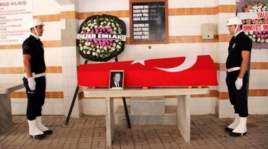 T&uuml;rkiye&rsquo;nin En Yaşlı Emekli Polisi Hayatını Kaybetti