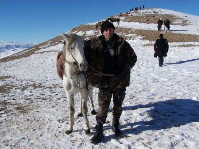 Şemdinli’de Çatışmada Yaralanan Komiser Şehit Oldu