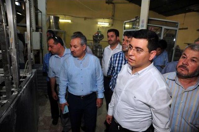 Kepez Belediye Başkanı T&uuml;t&uuml;nc&uuml;&rsquo;den Hizmet Turu 1